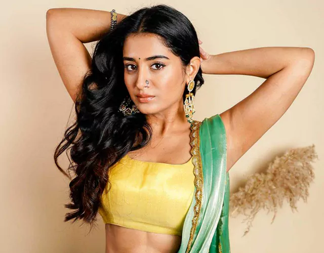 Rashi Singh New Gallery